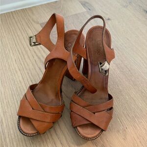 Chloe Brown Heels with Crisscross Straps and Block Heel